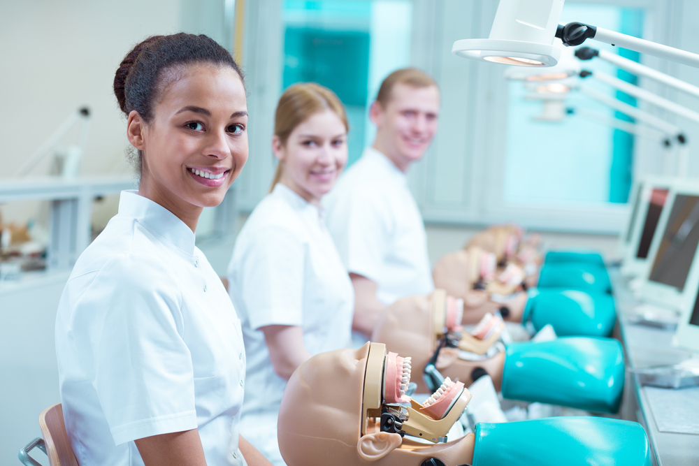 dental assistant on the job training